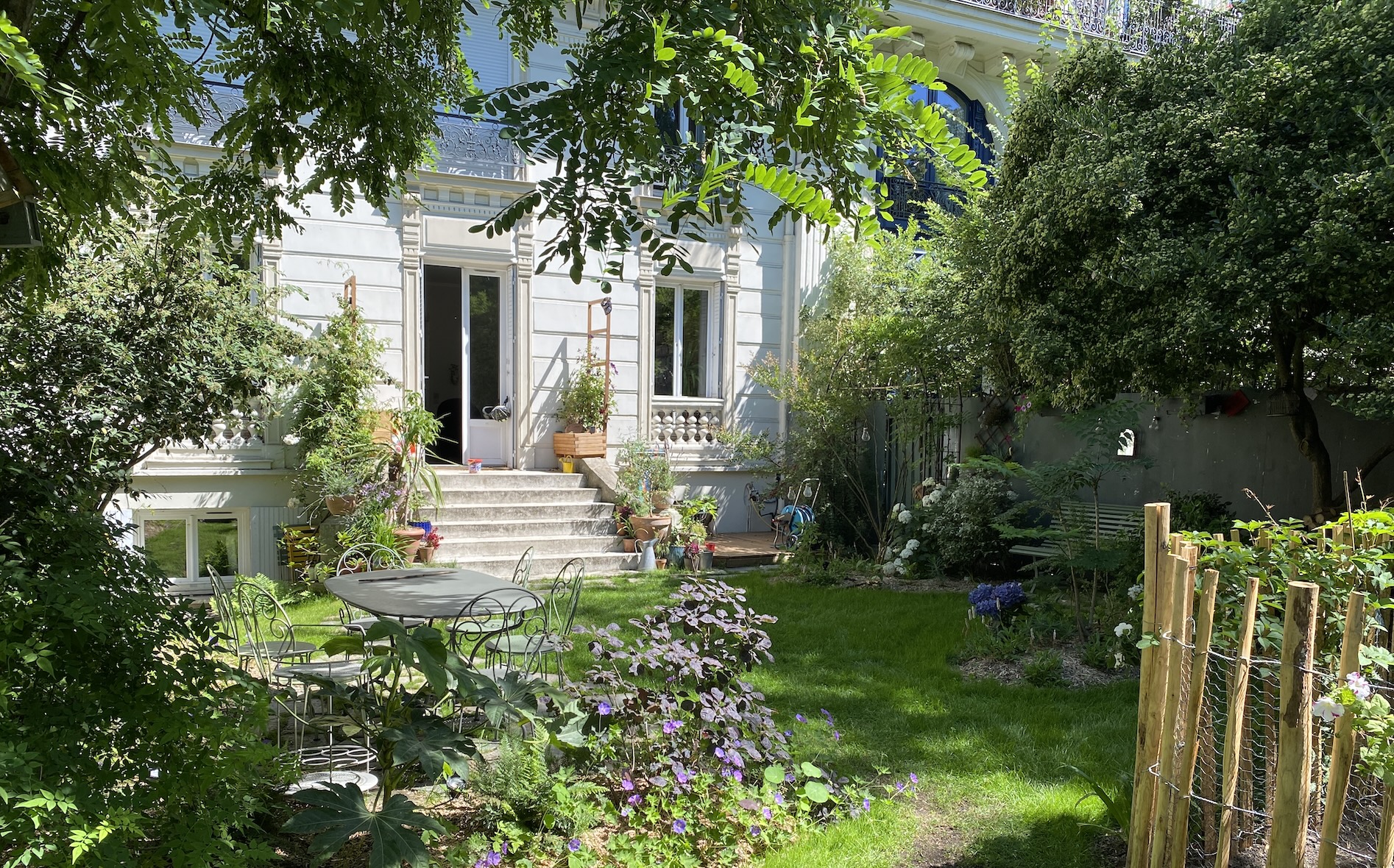 À l’orée du bois