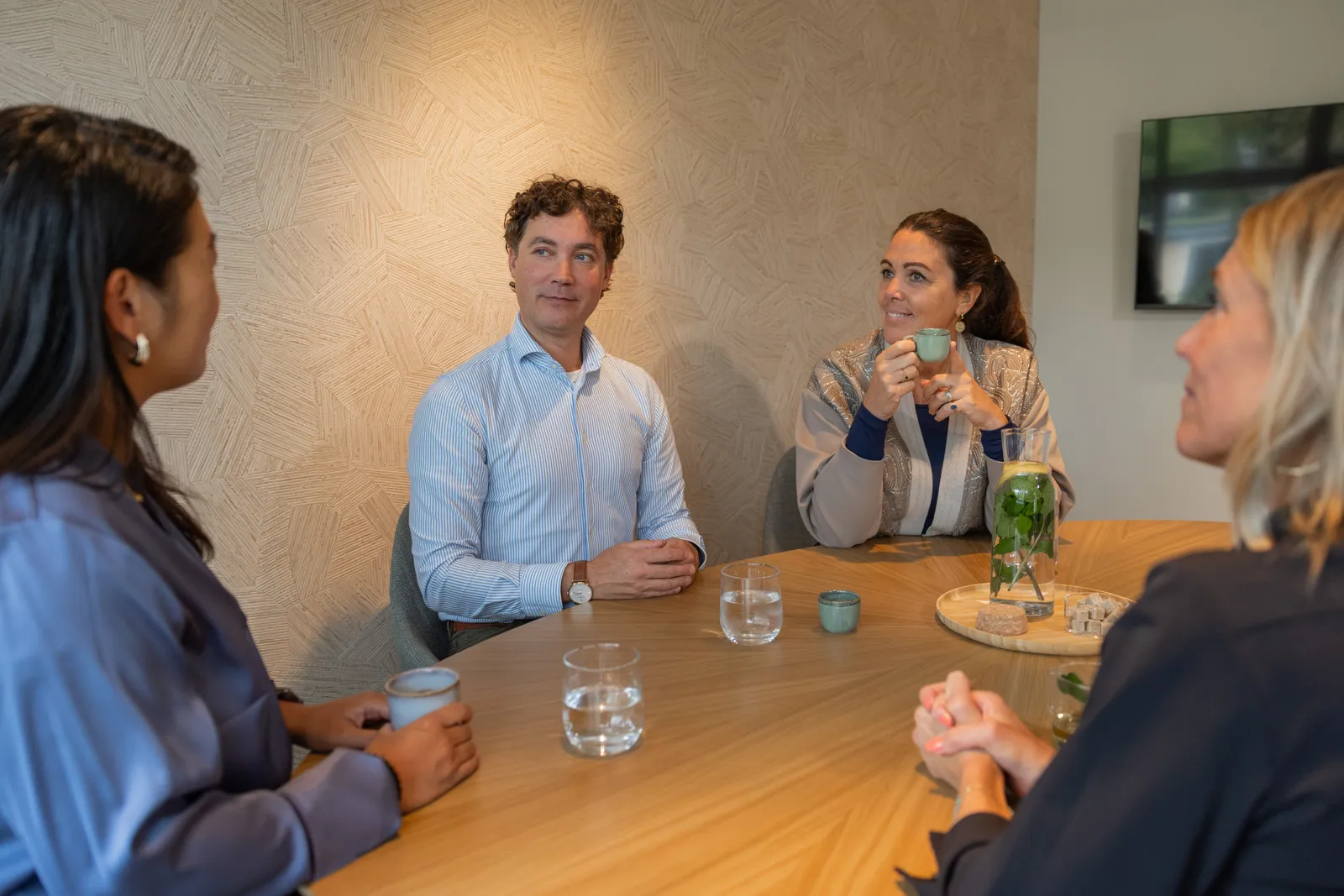 Zochers groep huurt ruimte