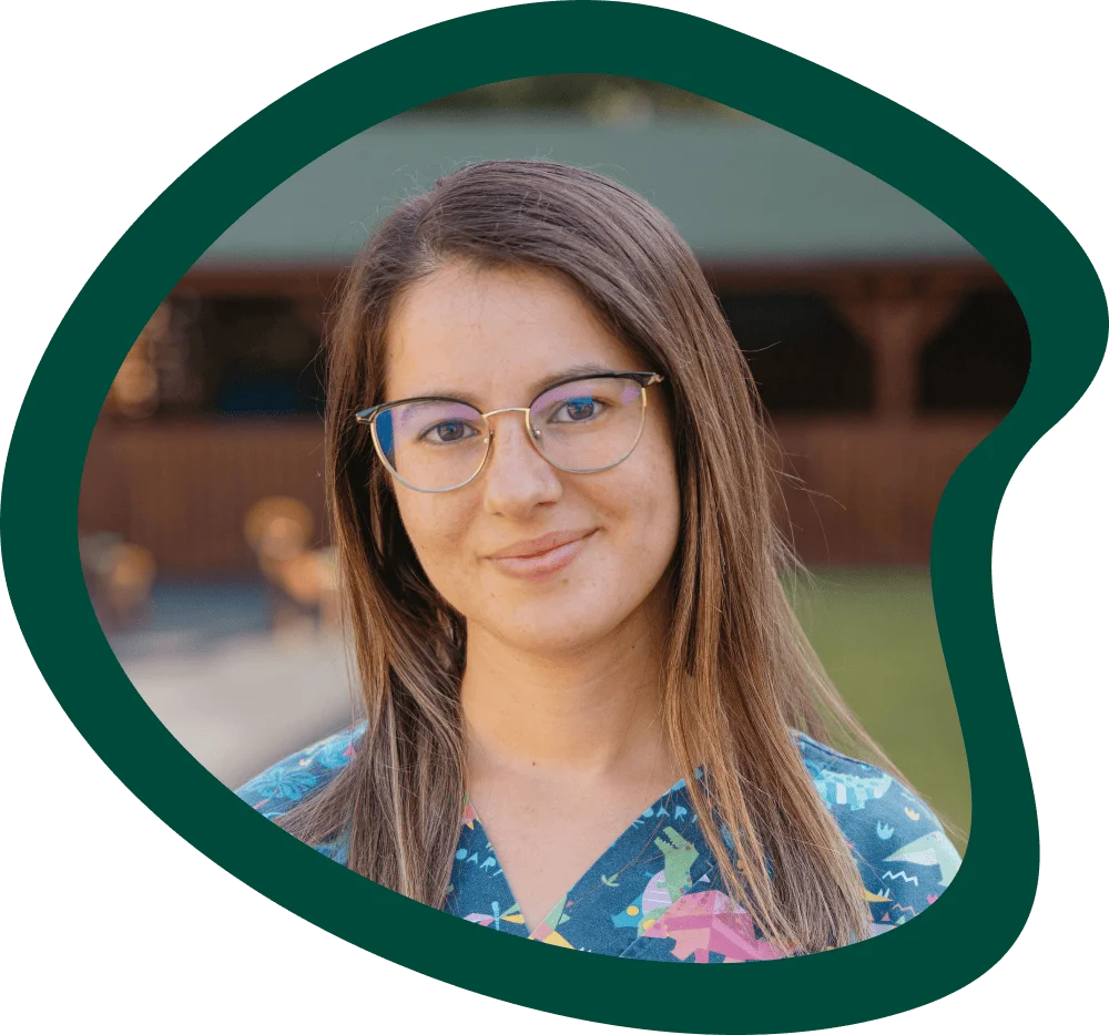 Hüvelyes Noémi portré képe