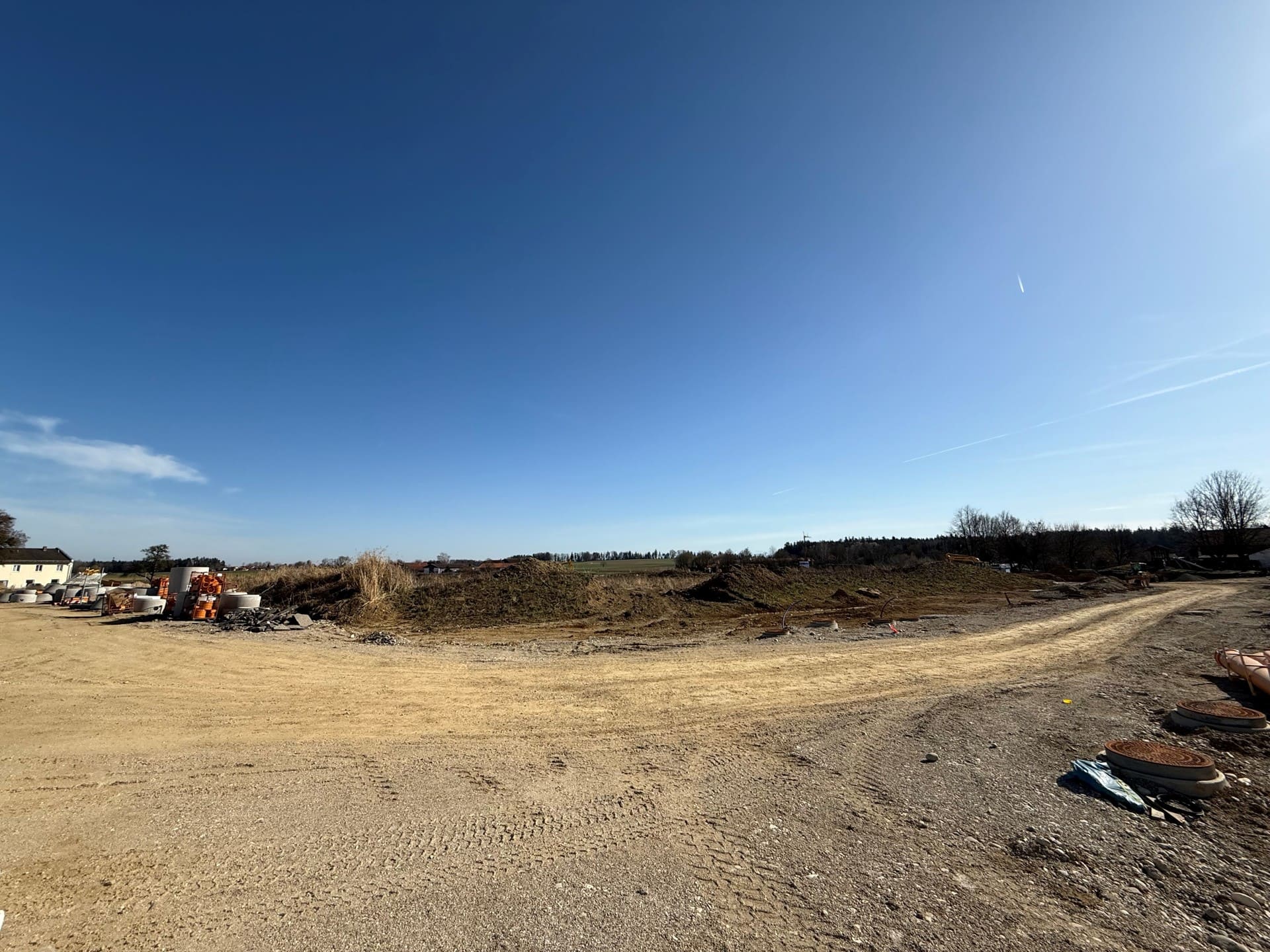 Neubaugebiet am Ortsrand mit klarer Struktur und offener Fläche – Grundstücke für Einfamilien- oder Doppelhäuser in Engelsberg