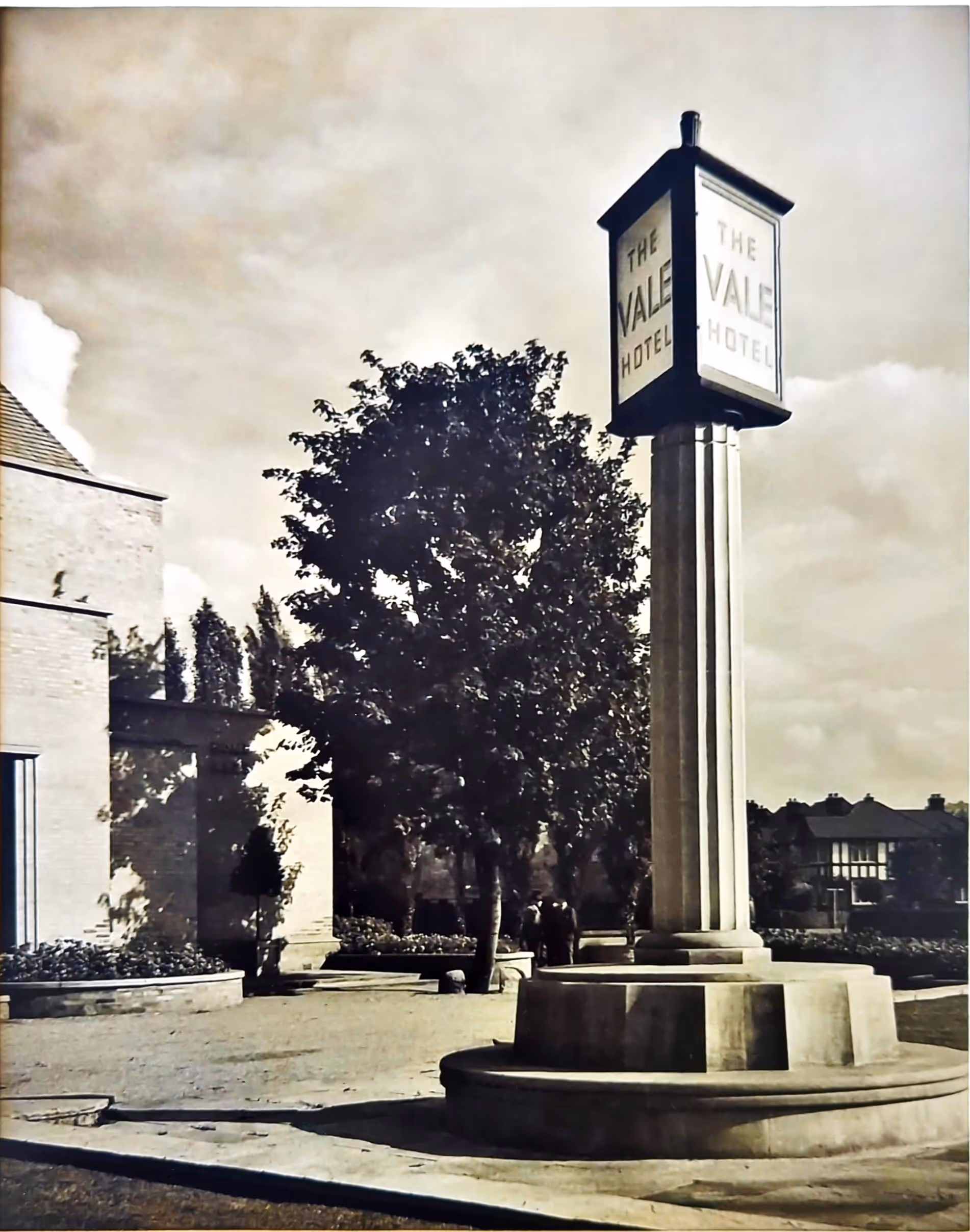 An old photo of The Vale's column, promenently situated on the corner of Mansfield Road and Thackerays Lane.