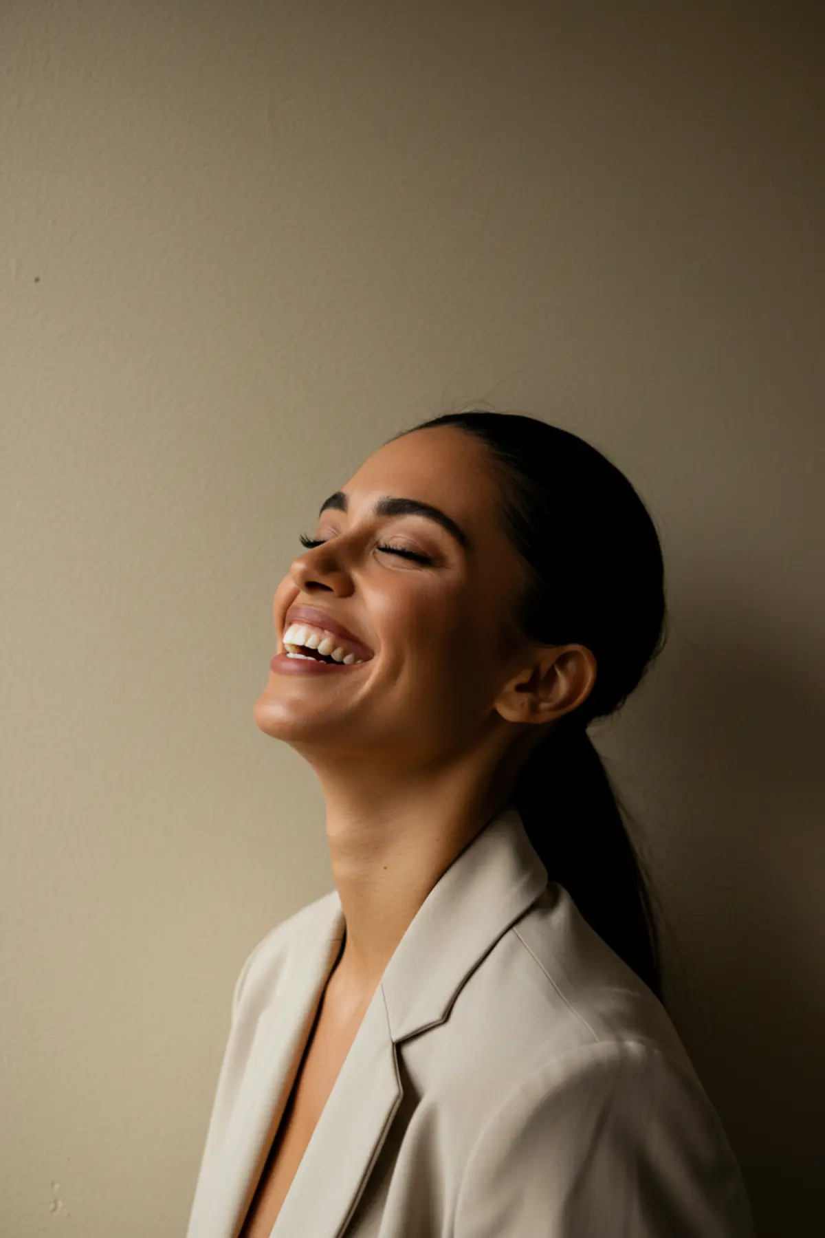 Mood board d'inspiration généré à l'IA pour le Dr Elise Bonnet, par Metara. 
(service: identité visuelle)