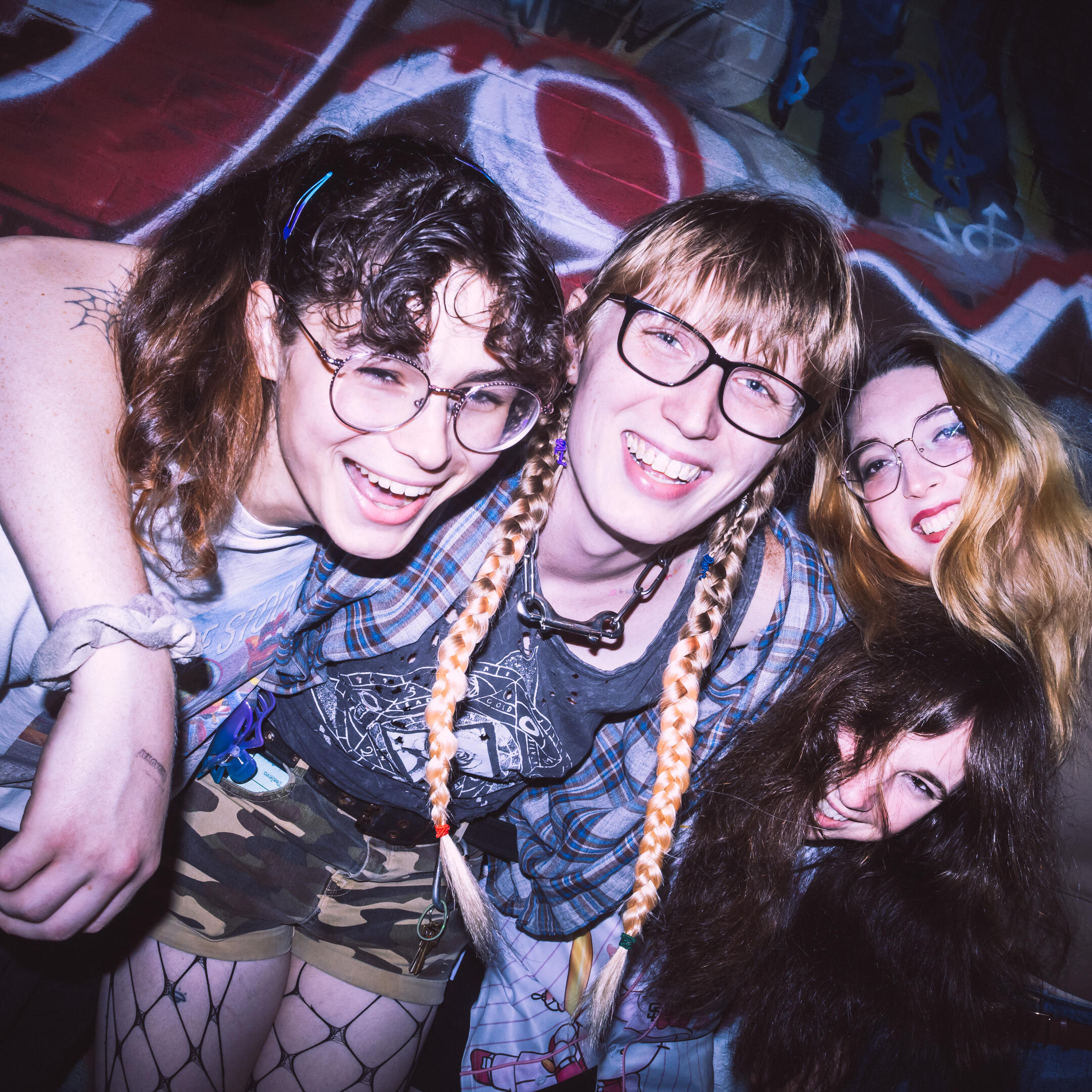 Crush Fund, AVATAREDEN, Rosslyn Station