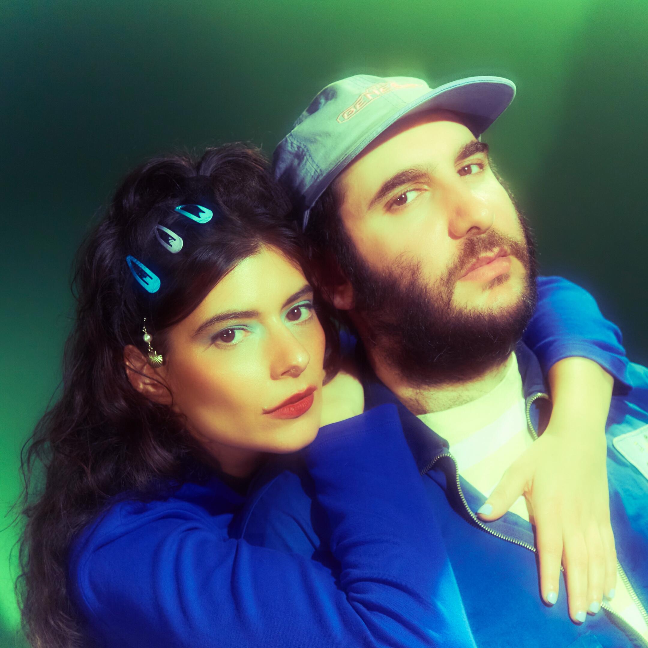 Pearl & the Oysters, L'éclair