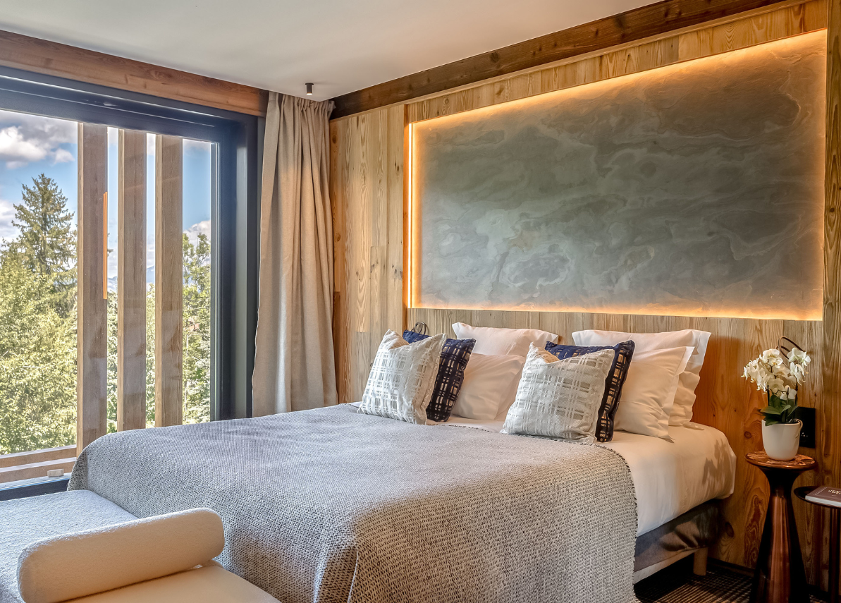 Alpine refuge, chalet room at the observatory hotel l'Arboisia Megève
