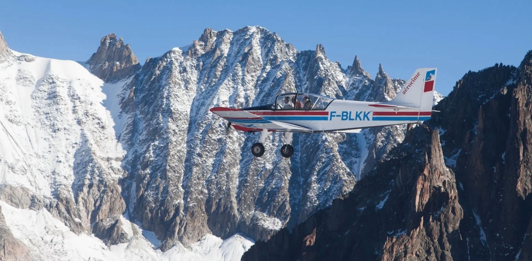 Flight over Megève by plane, Les Chalets de l'Observatoire