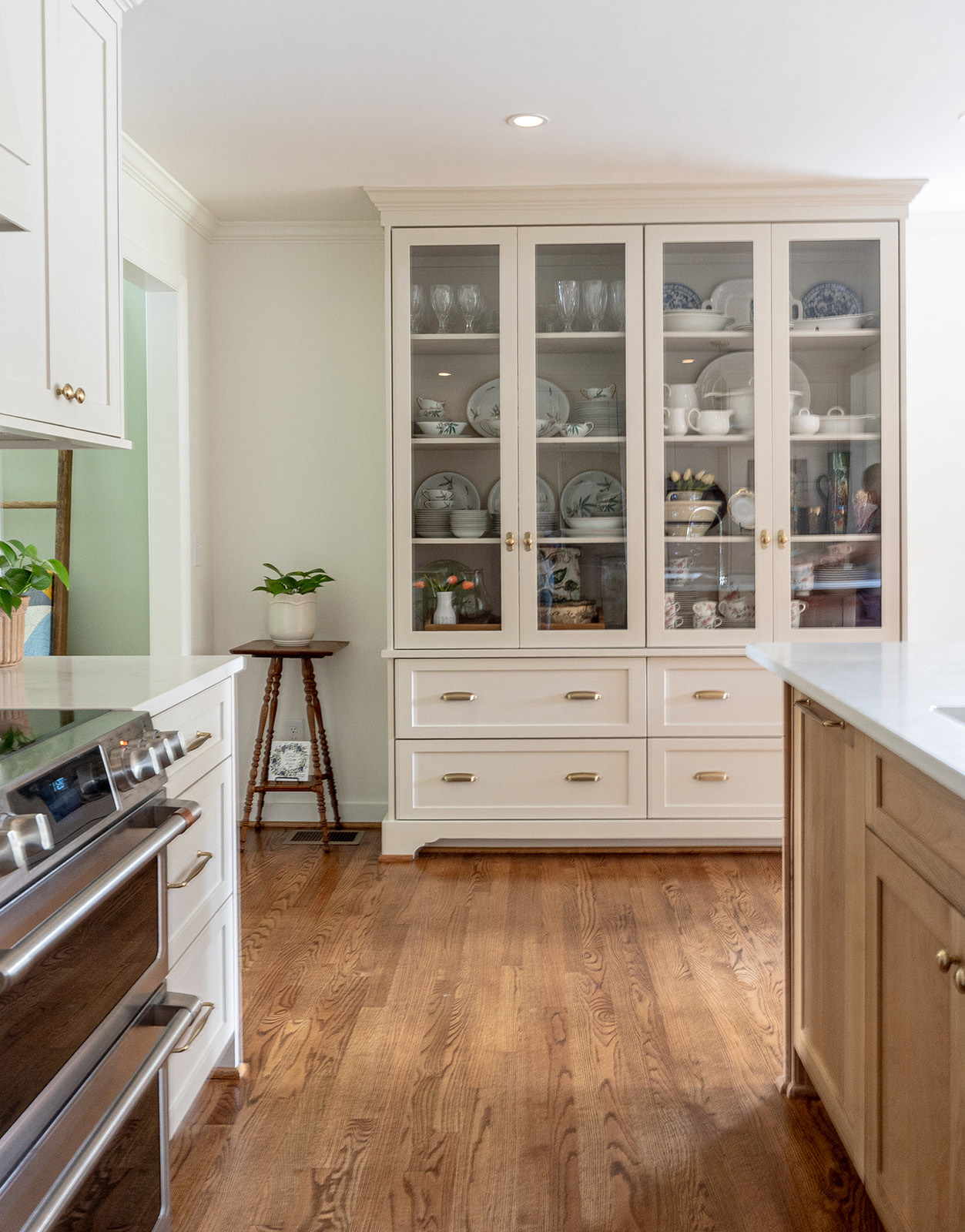 China Cabinet in a kitchen