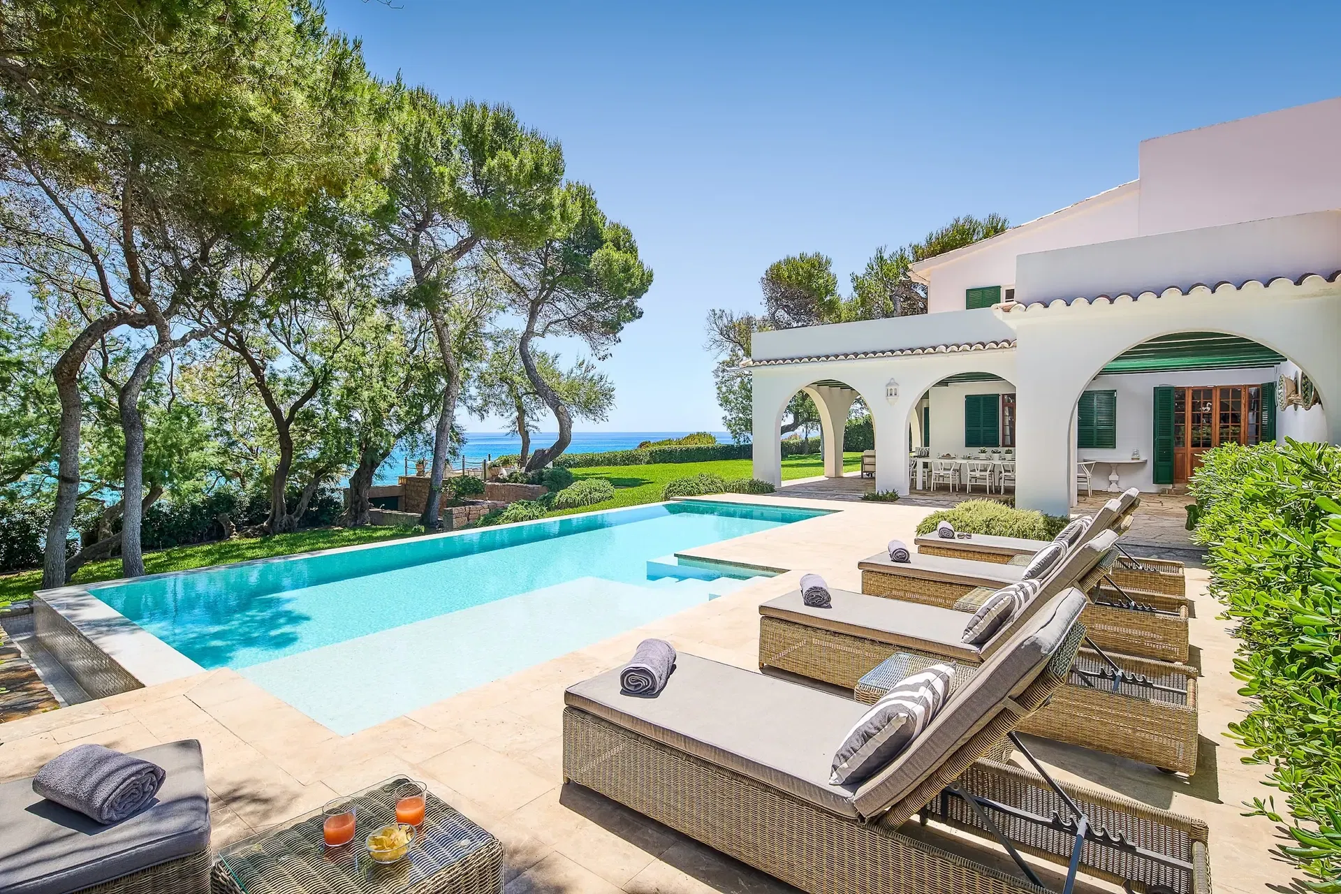 How to Choose the Best Luxury Villa in Mallorca (Modern Estates vs. Historic Fincas Compared)