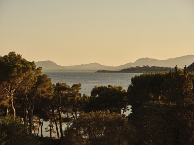 Sunset Sessions at Formentor: Chapeau Palma Brings Its 10th-Anniversary Cocktails to Four Seasons September 6