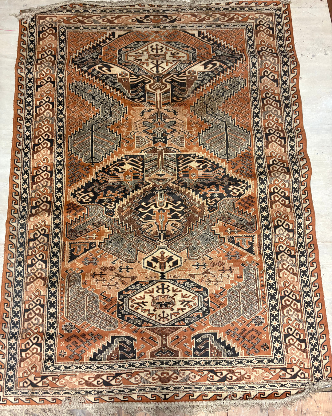 Tapis marocain, tapis berbère, tapis 1001 Nuits décoration événementielle à louer Mon Décor à Louer