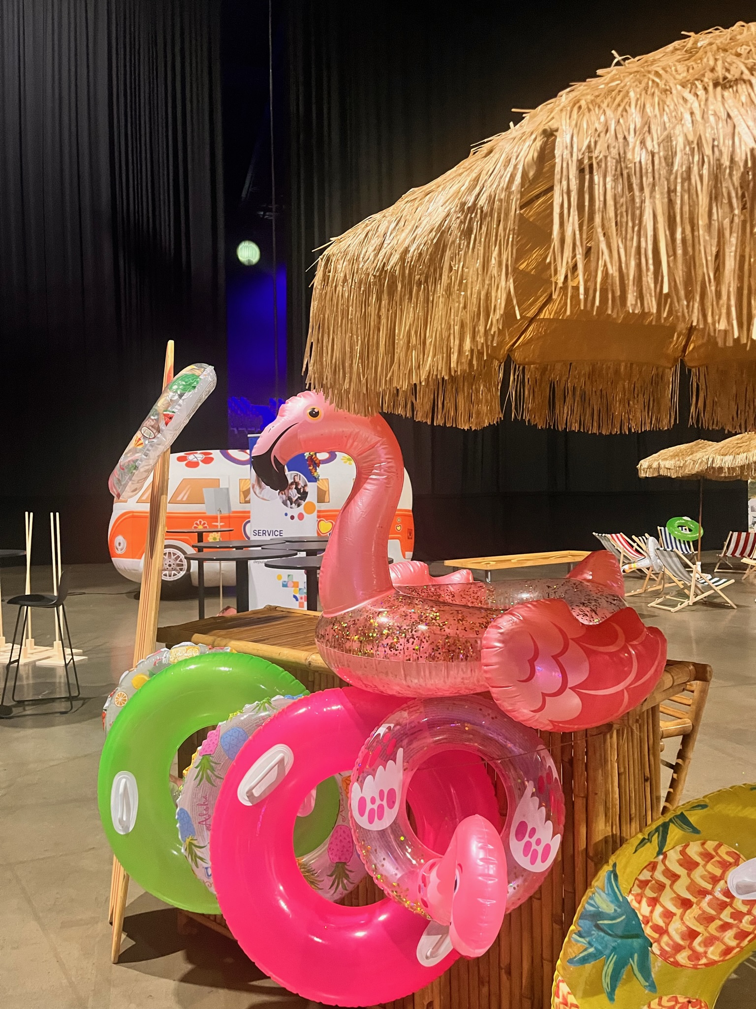 10 bouées, décoration événementielle à louer – Mon Décor à Louer