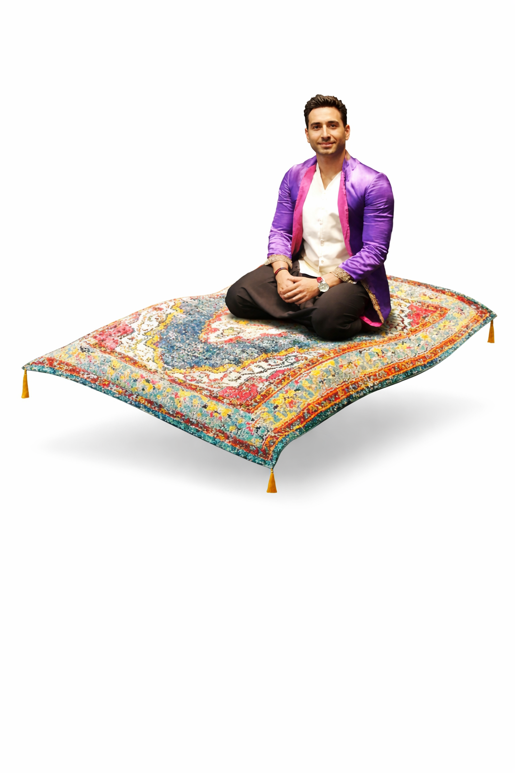 Tapis volant sur socle pour décoration événementielle à thème oriental ou Mille et Une Nuits, idéal pour un espace photobooth immersif.