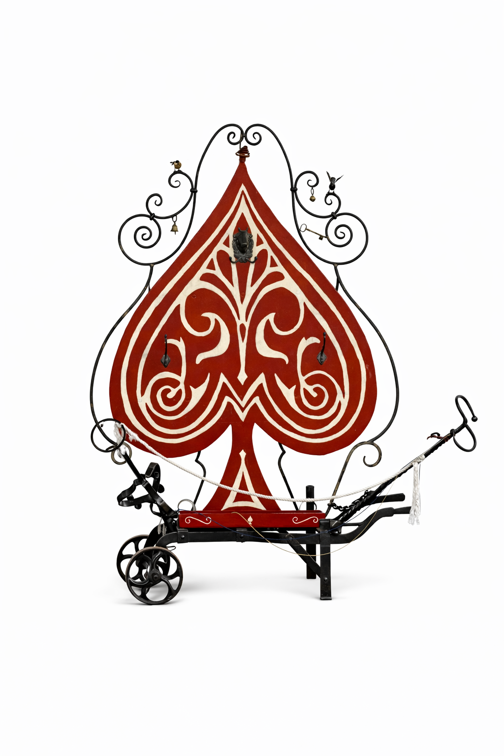 Jeu décoratif en bois et fer forgé utilisé comme animation et décor pour événement à thème.