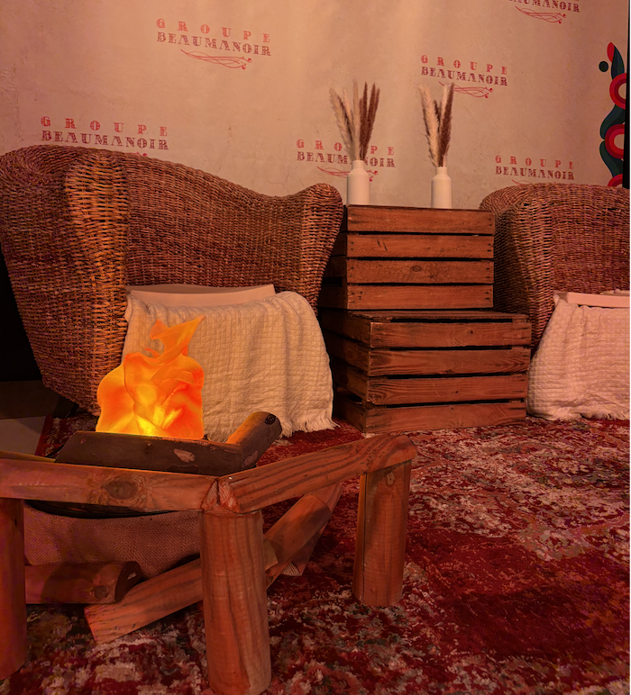 Décor immersif Gypsy pour soirée à thème bohème et événement professionnel