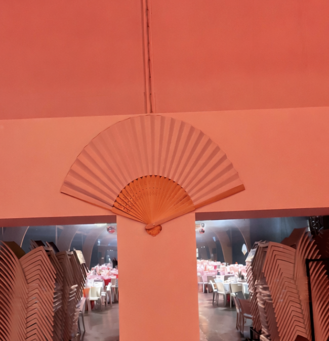 Grand éventail décoratif en carton plume thème gypsy bohème