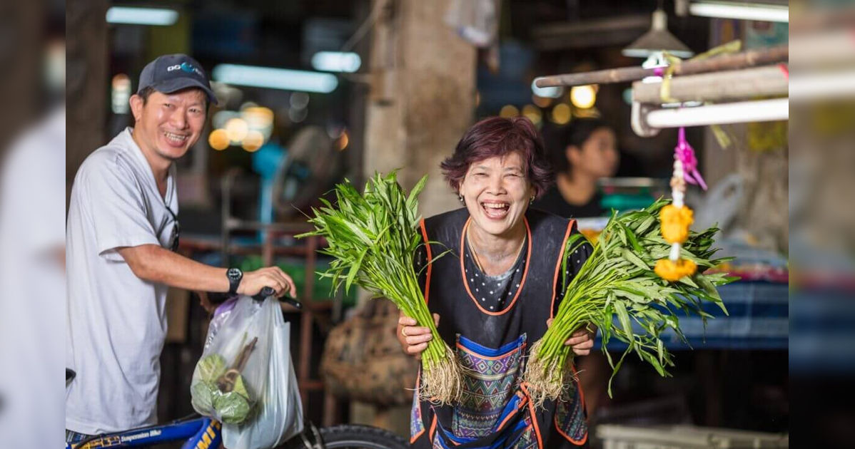Augustin was warmly welcomed into Thai culture. whether at local markets or on the street, he was struck by the everyday kindness and joy that define daily life in Bangkok.