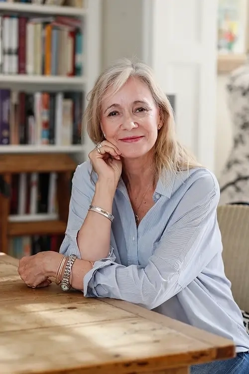 Portrait of Ros Lovell - A counsellor in bath