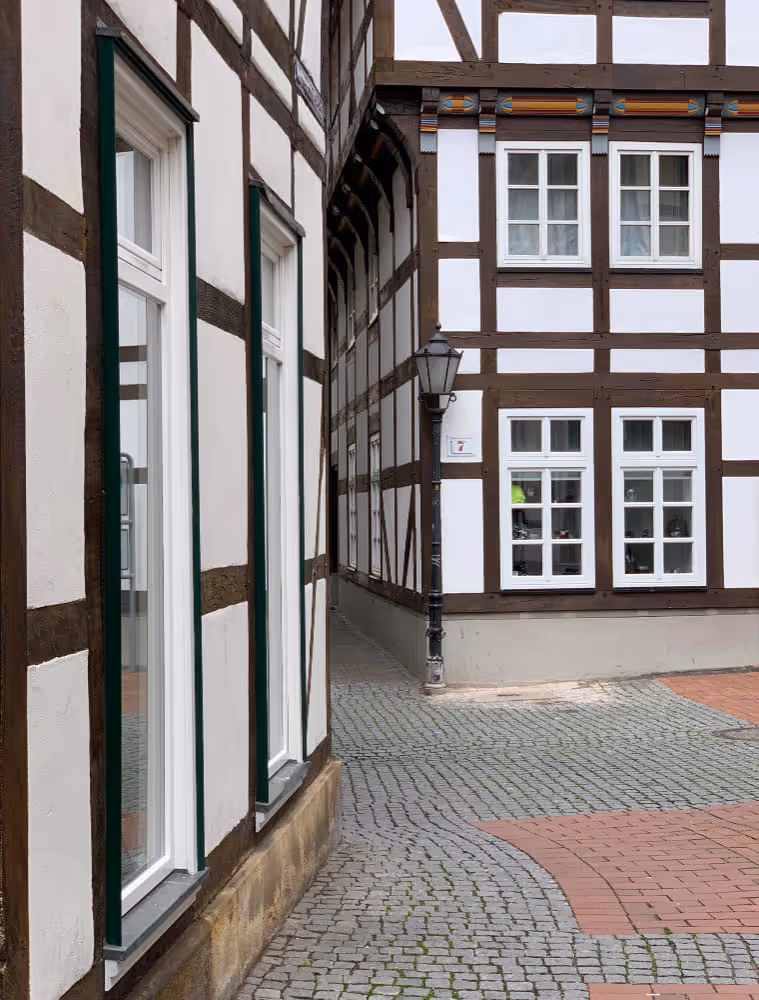 Fachwerkhäuser im Ensembleschutz die besondere Aufmerksamkeit beim Versicherungsschutz brauchen