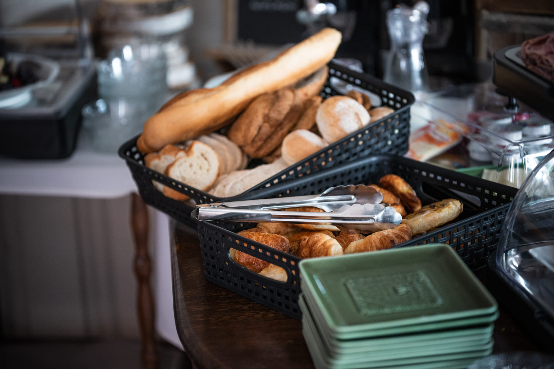 Perfect for groups, families or team meetings