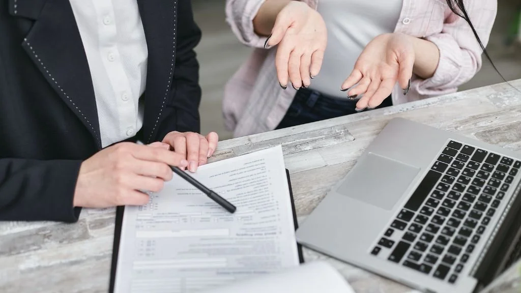 what are legal fees alberta lawyers