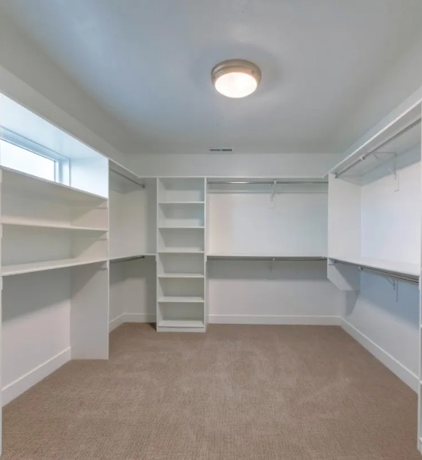 Expert closet carpet in warm ivory with luxurious feel installed for Reedy Church District Virginia residents
