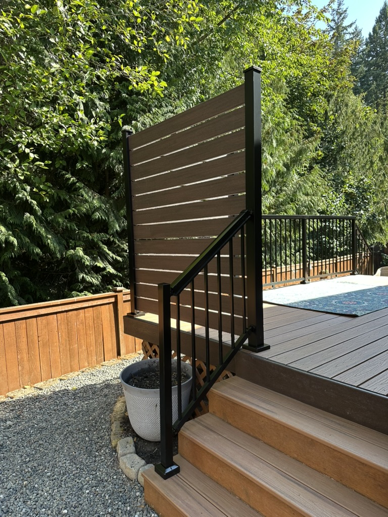 Privacy Deck & Handrail