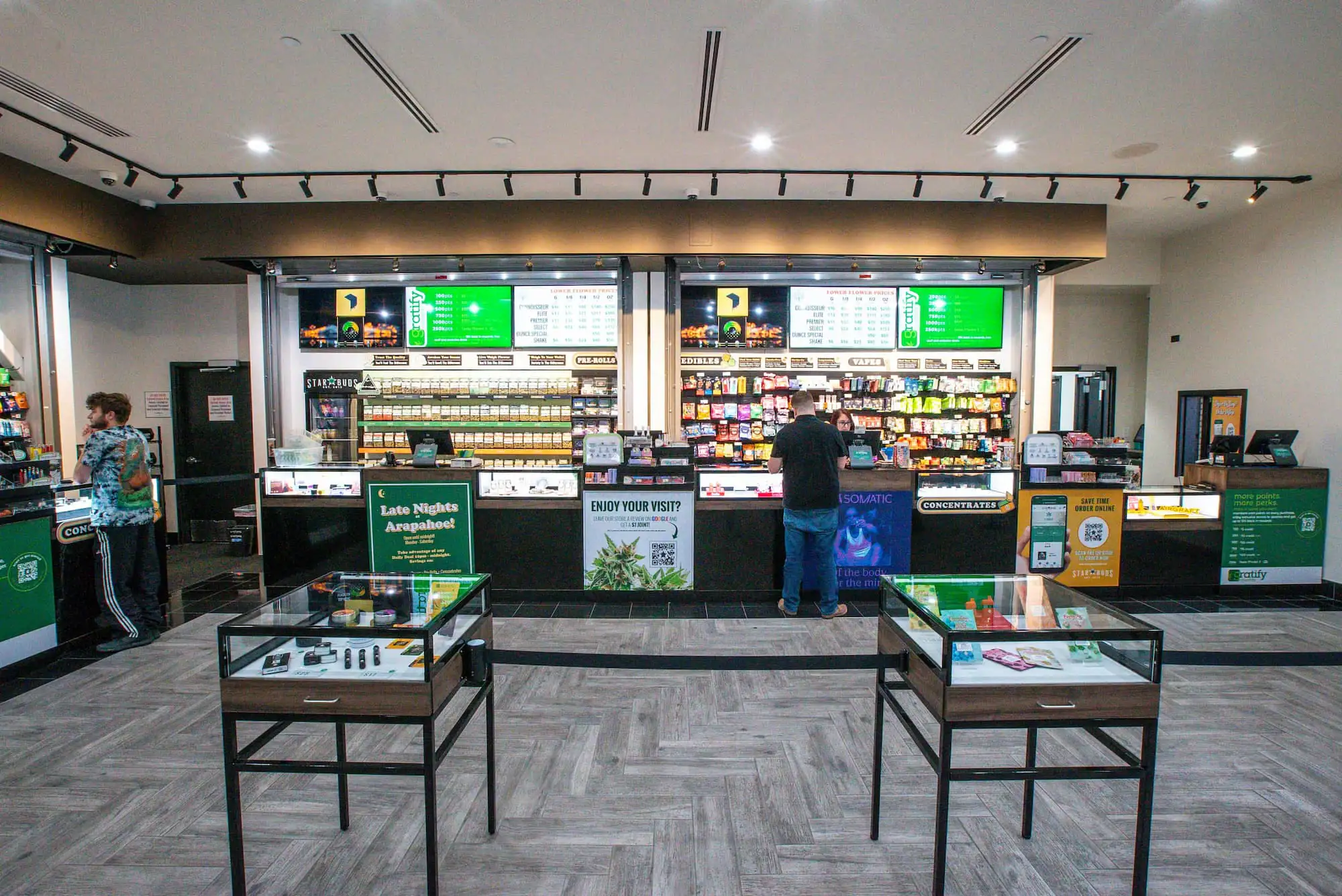 Star Buds Arapahoe Interior