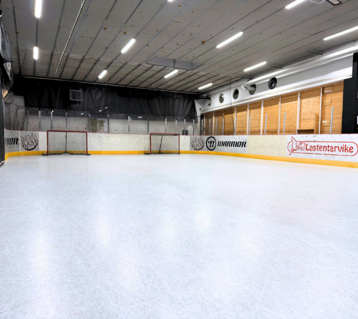 Ice hockey sisäkaukalo