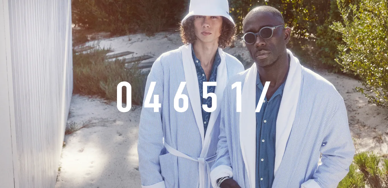 Fashion Kampagne 04651 mit Modelpaar in leichter Sommerkleidung