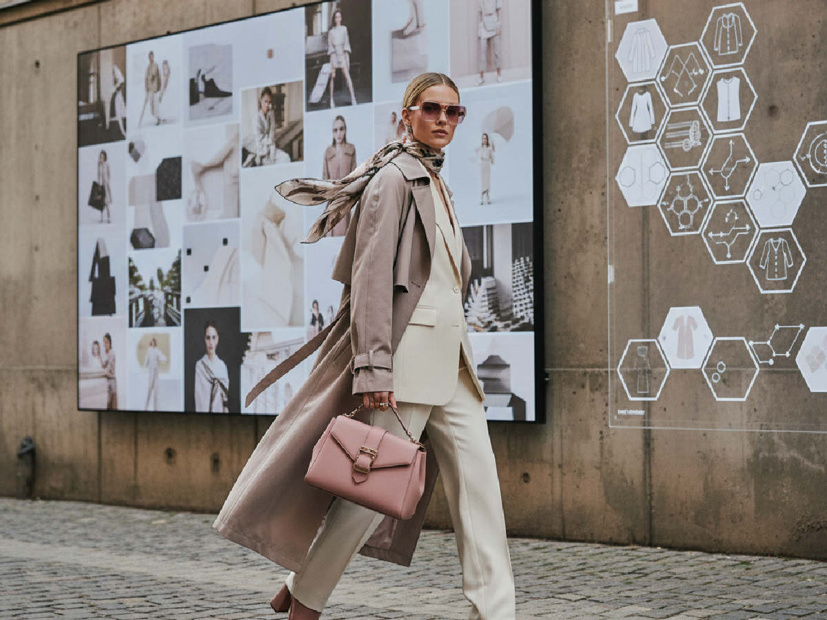 AI Moodboard Generator vs AI Fashion Design Software