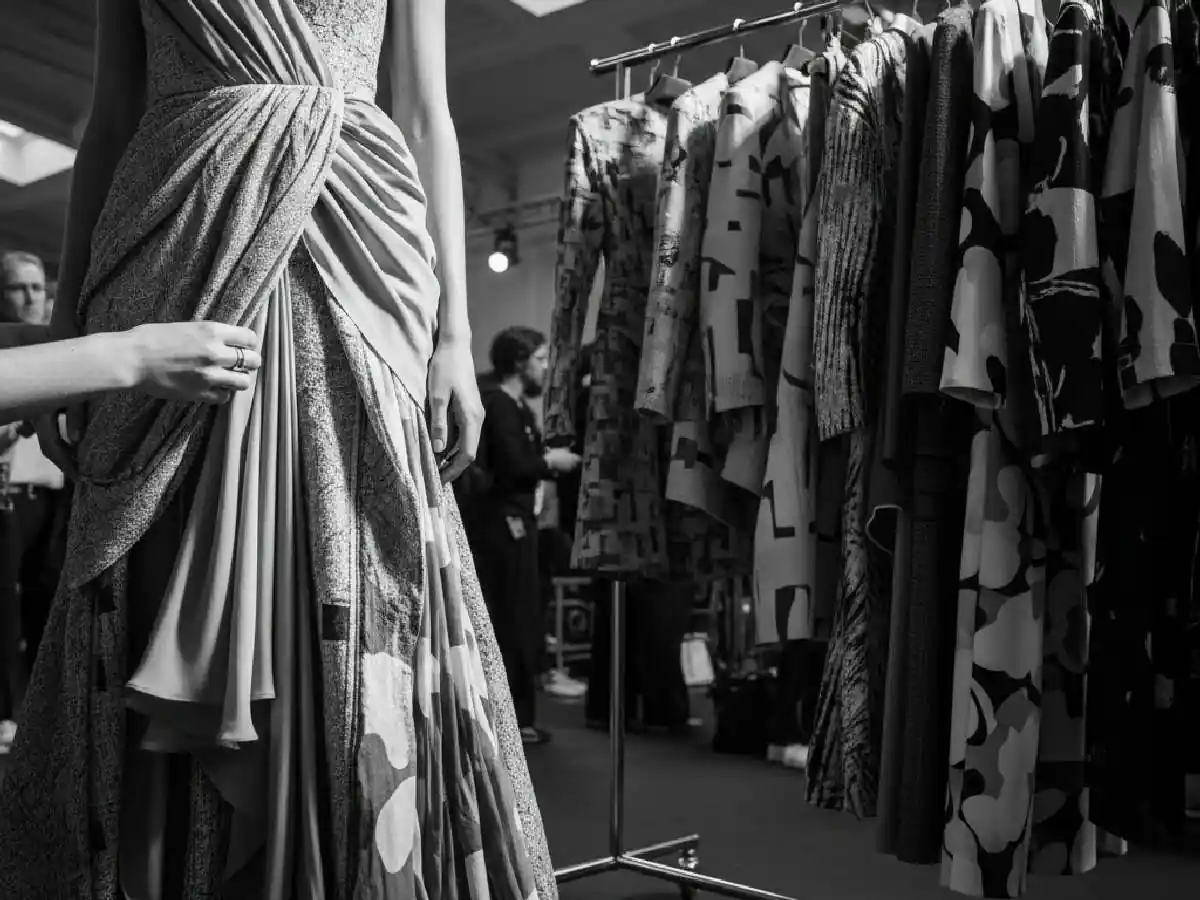 Multi-Collection AI Fashion Design Strategies for Large Brands