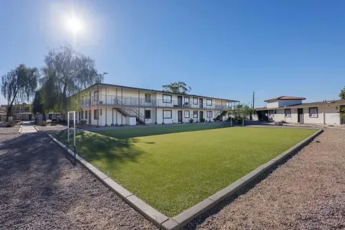 Shared outdoor space at Mariposa Flats.
