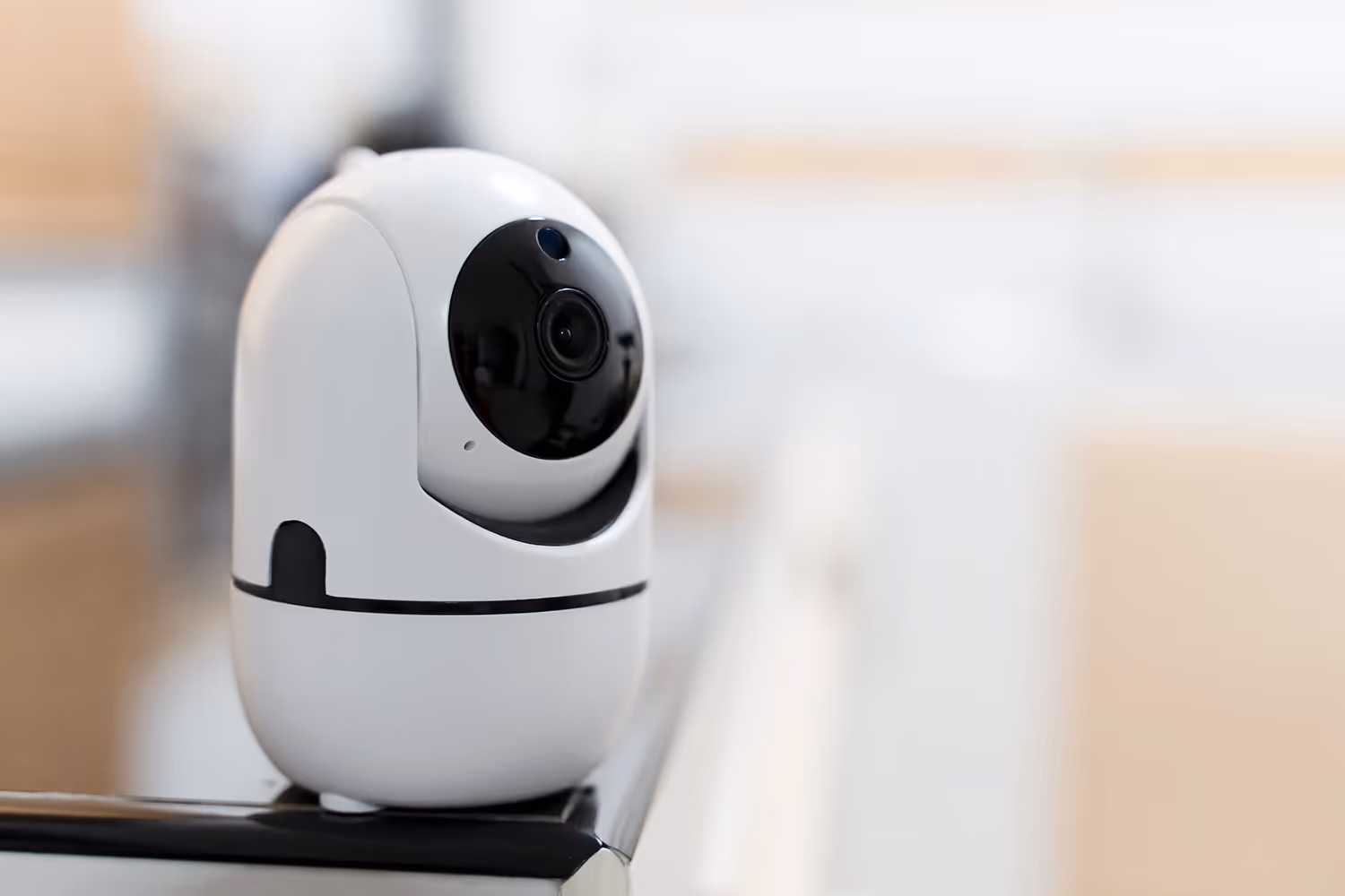 Draadloze beveiligingscamera met wifi-verbinding in woning in Duffel