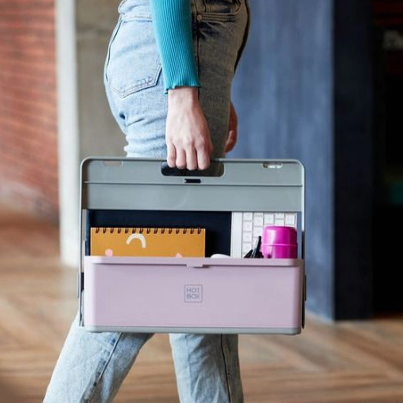 Hotbox 4 desk caddy in use