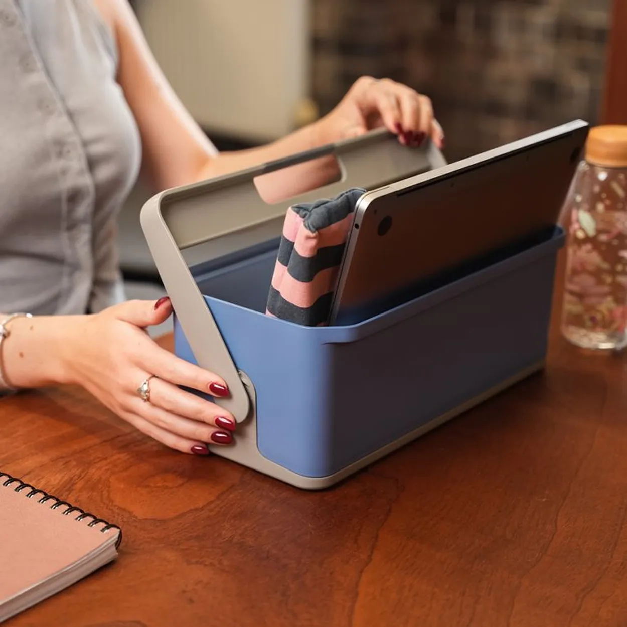 Hotbox 4 Mini Desk Caddy