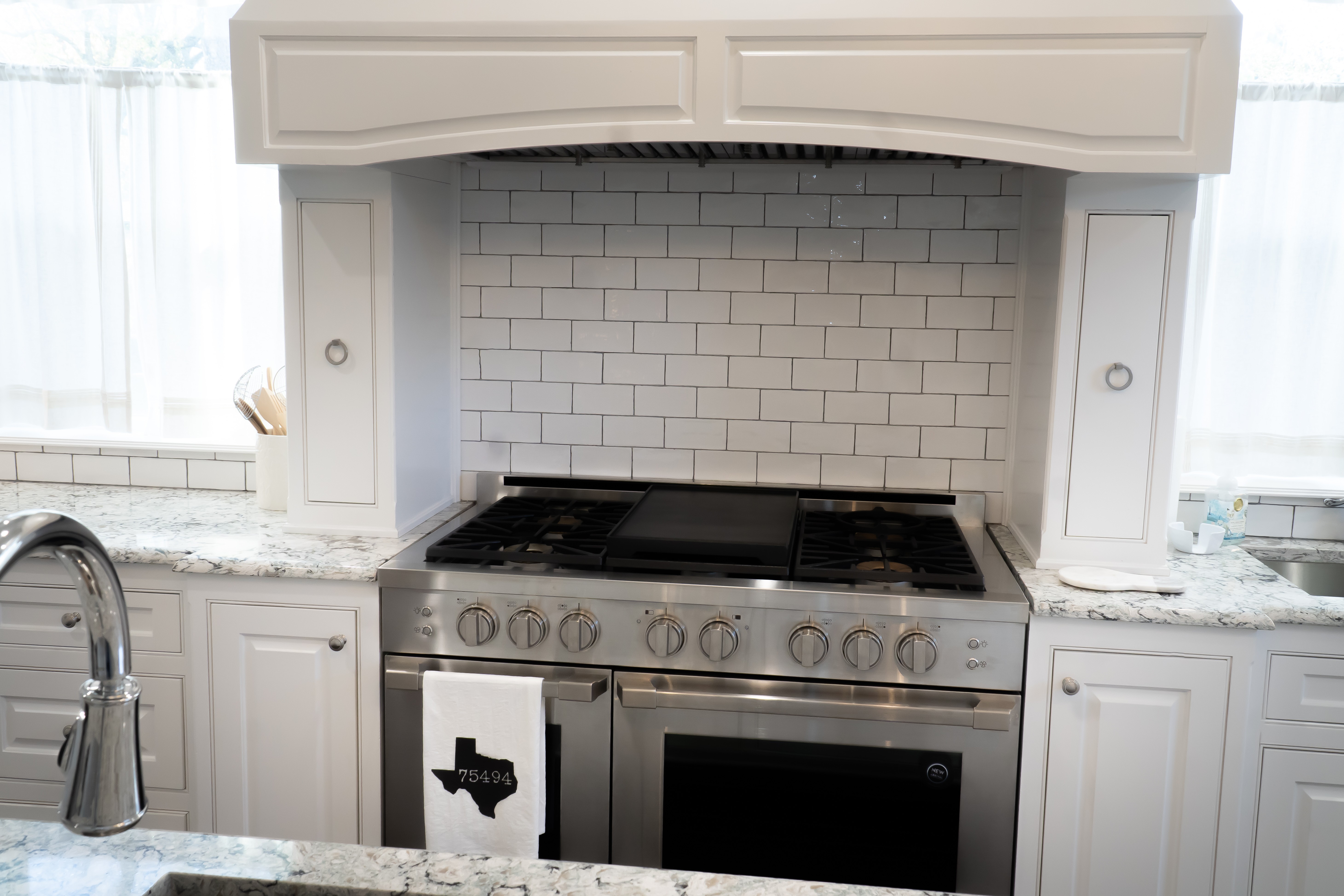 image of historic restaurant building