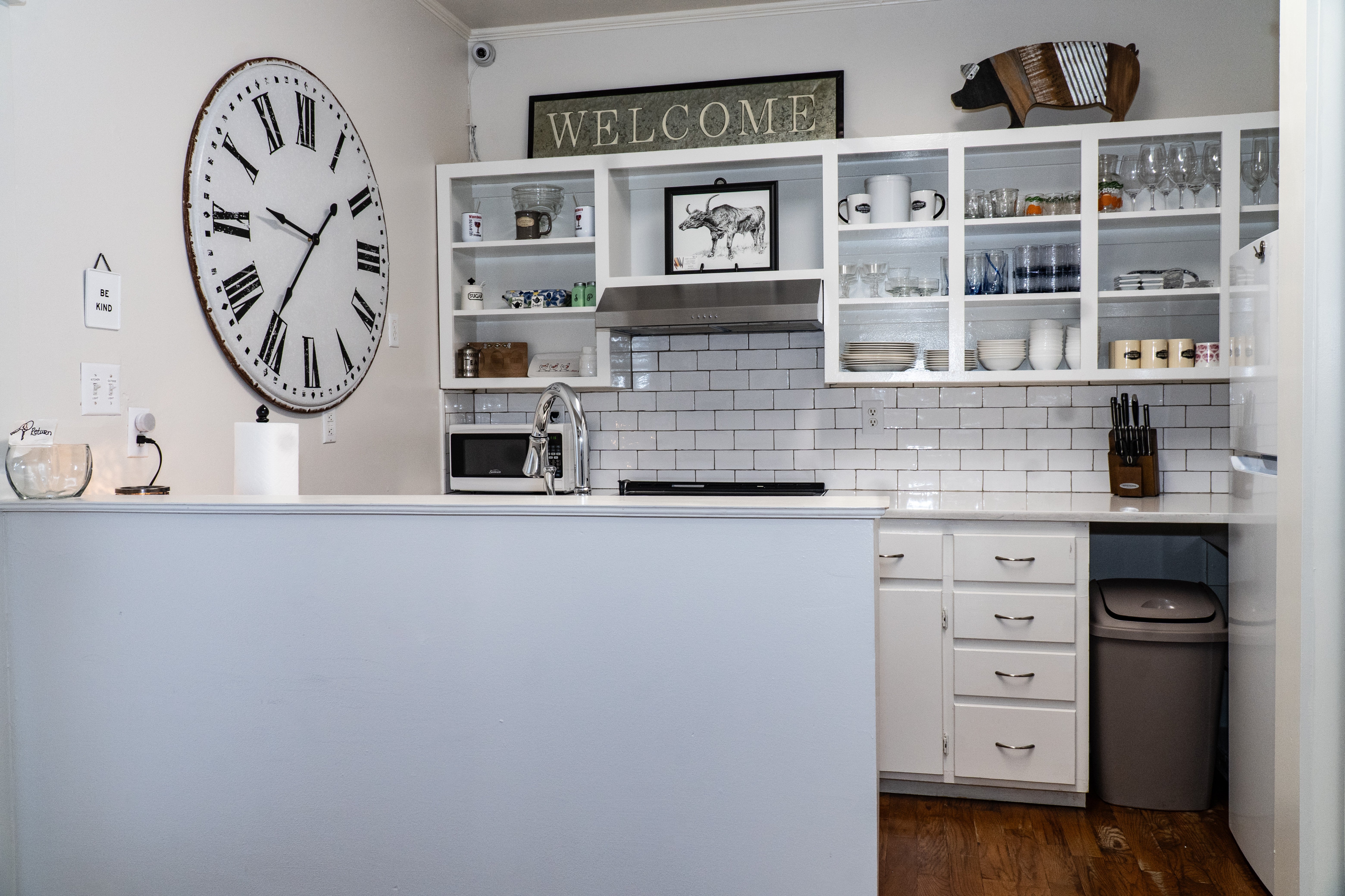 image of historic restaurant building