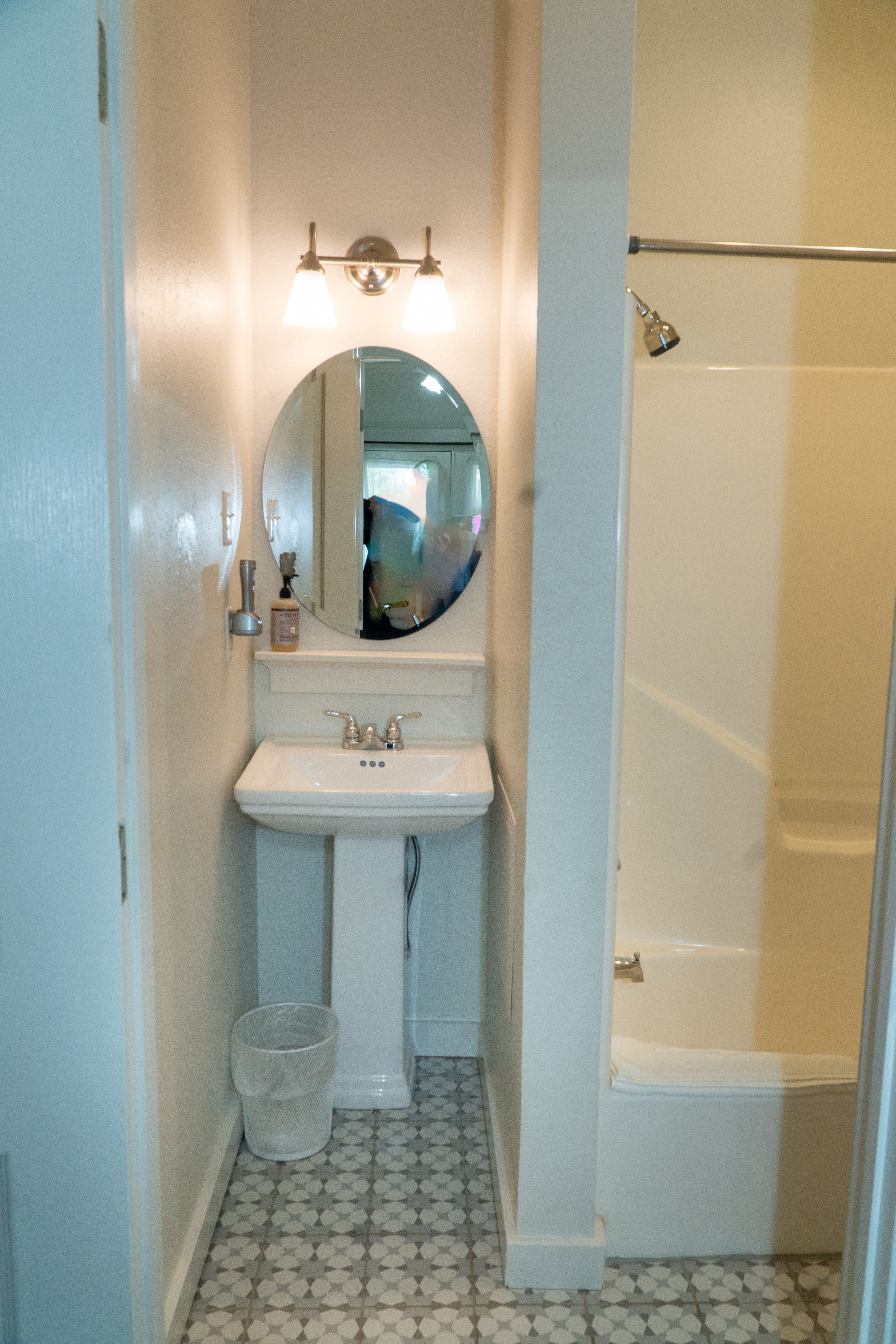 image of charming bed & breakfast exterior