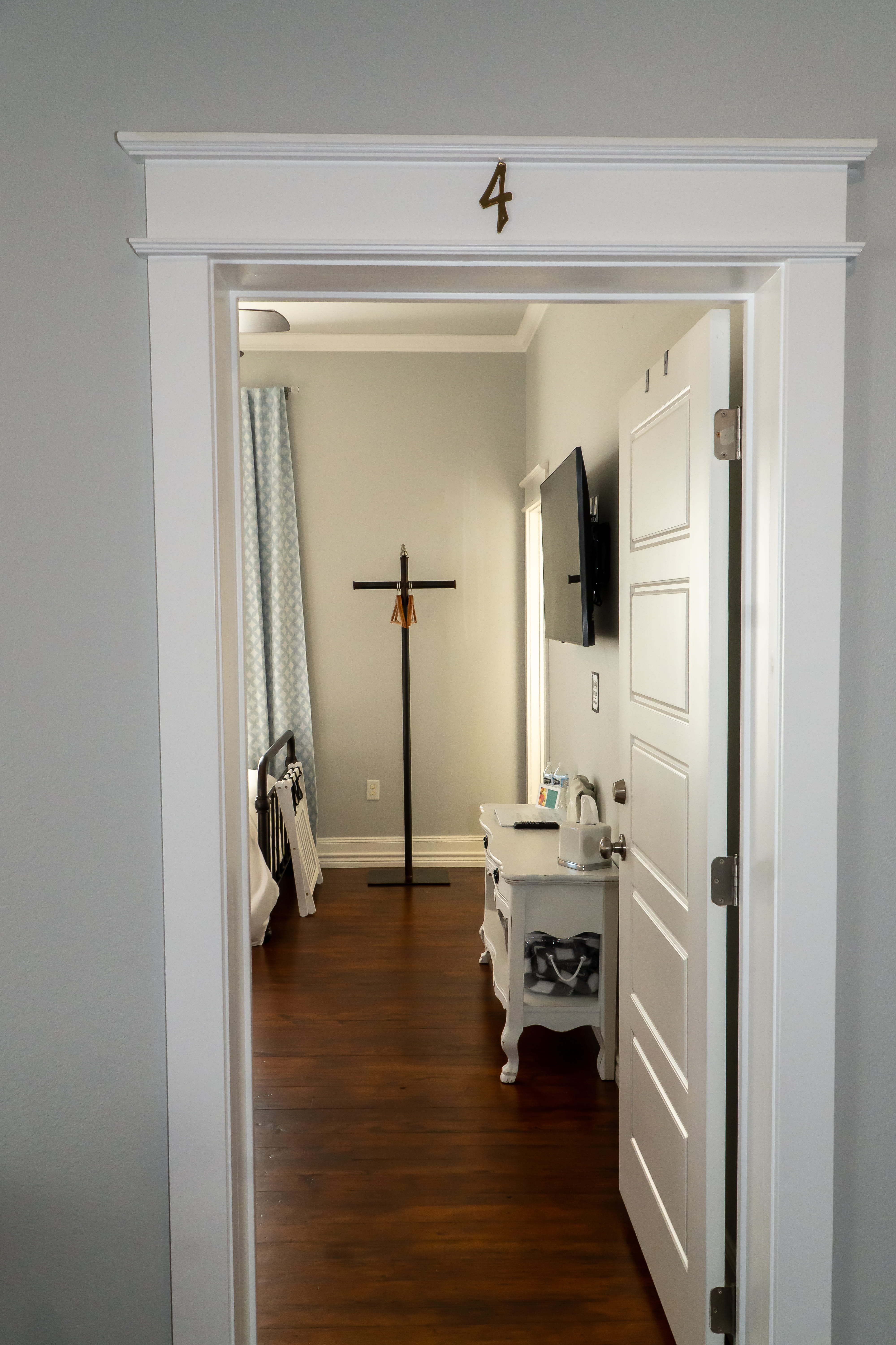 image of historic pub building