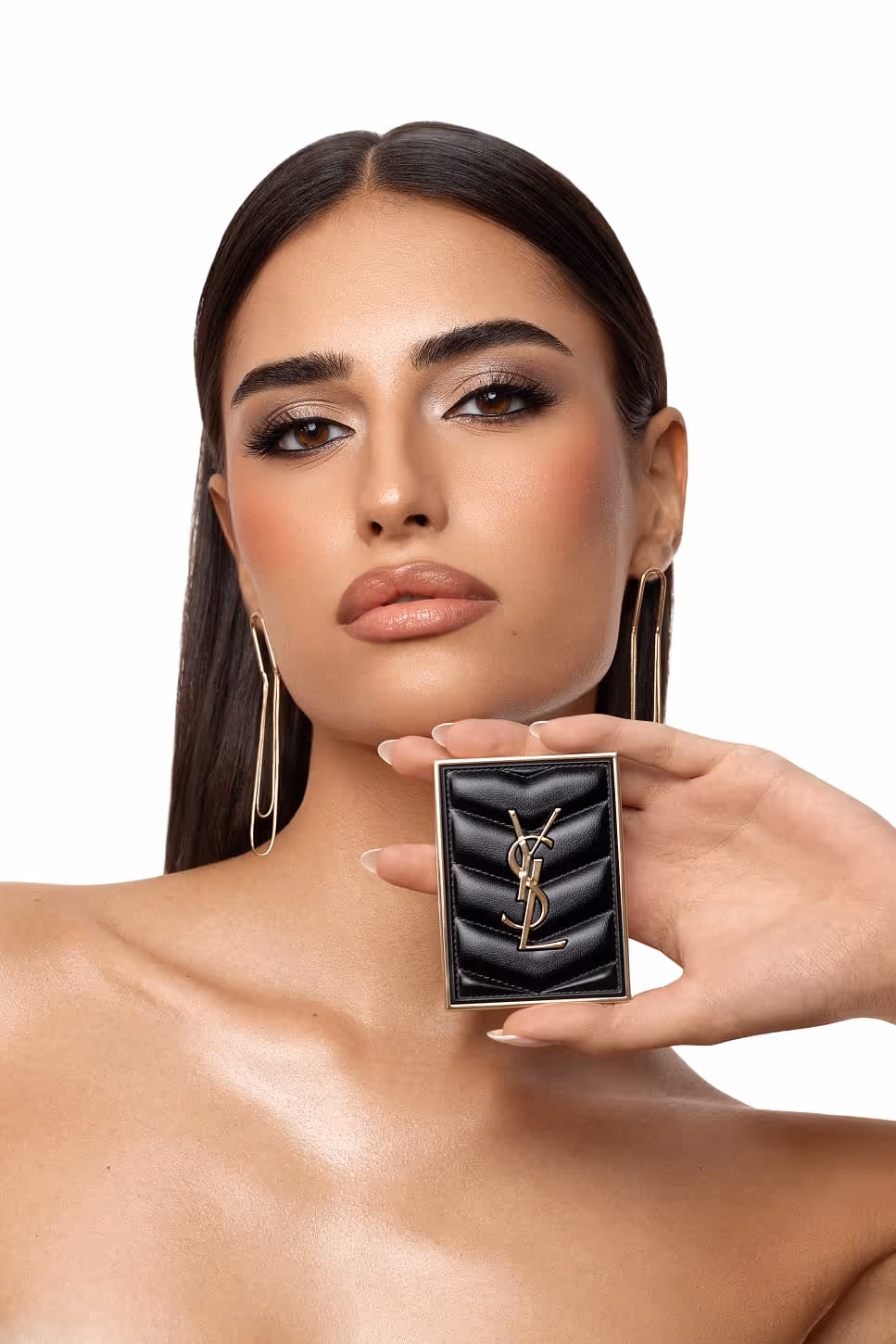 Elegantna šminka sa bronzanim tonovima i YSL makeup proizvodom – Sara Ivanović šminker Pančevo