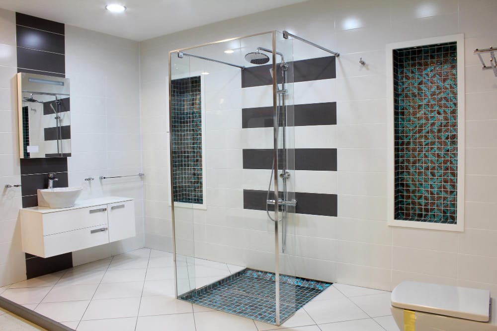 image of ensuite bathroom (for a bed & breakfast)