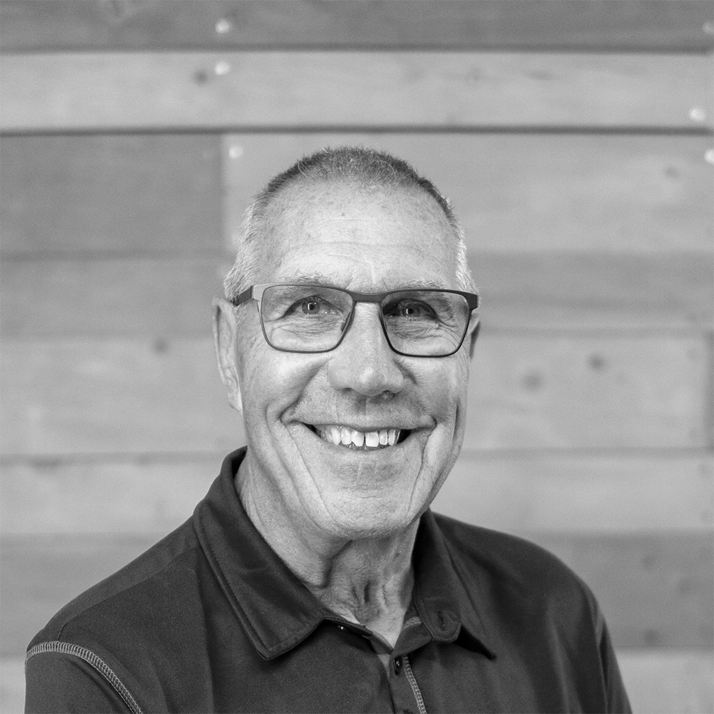 [headshot] image of customer (for a jewelry store)