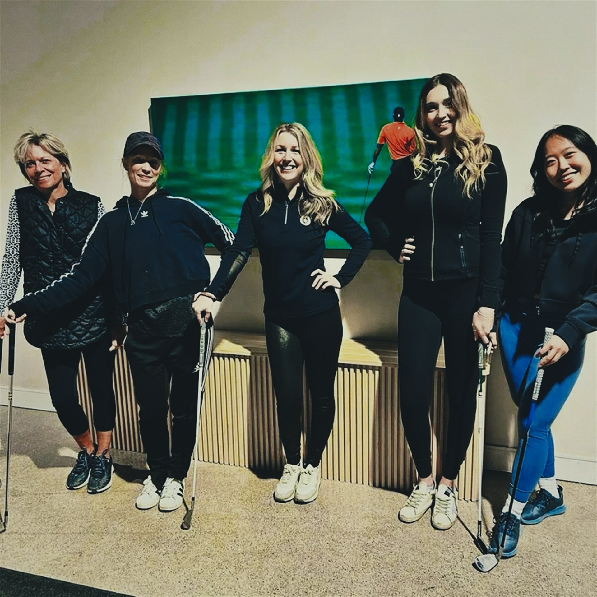 image of contact details graphic (for a travel tech)