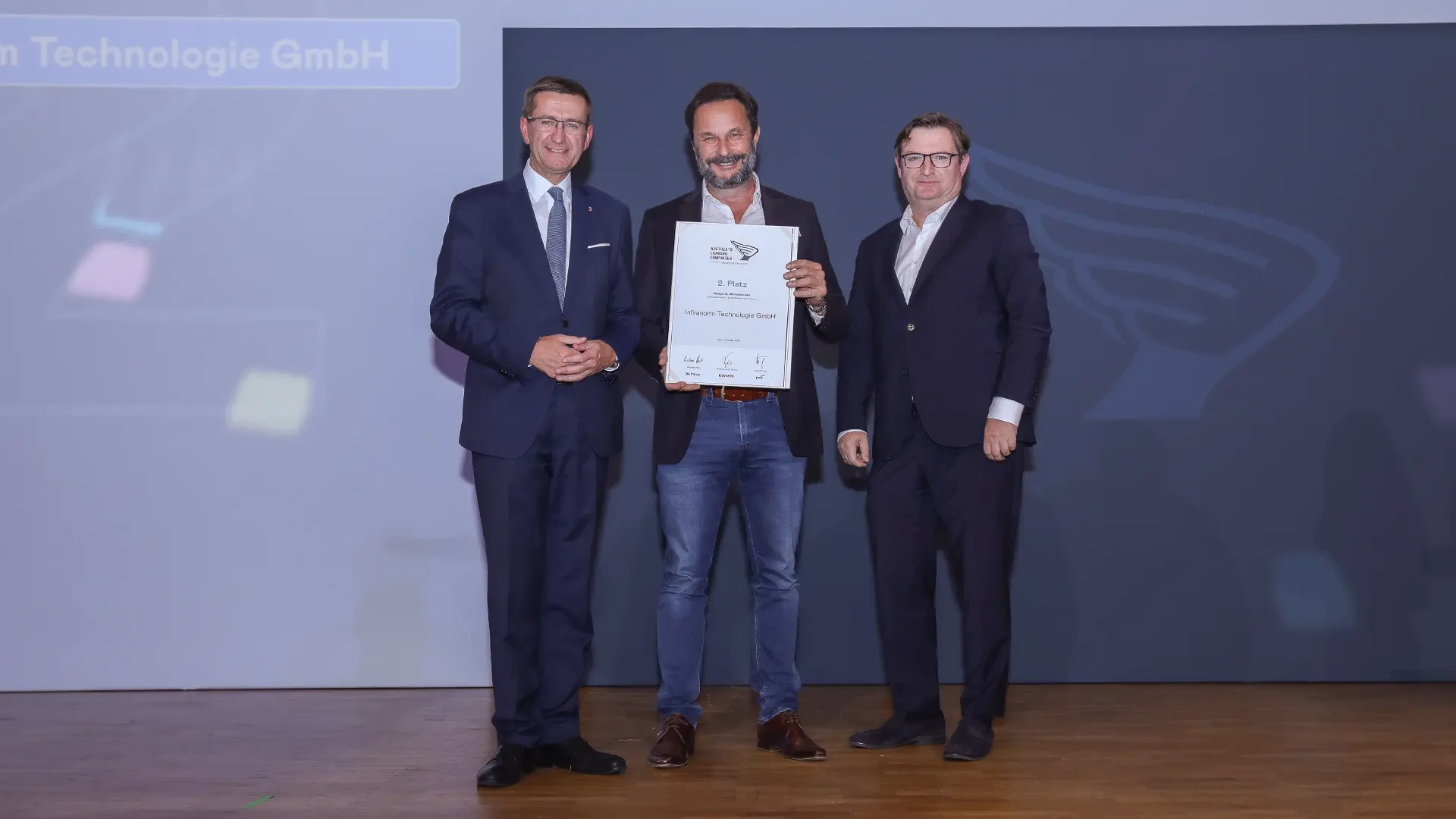 Wirtschaftslandesrat Markus Achleitner, Infranorm Geschäftsführer Christian Lindner, Presse-Chefredakteur-Stv. Gerhard Hofer