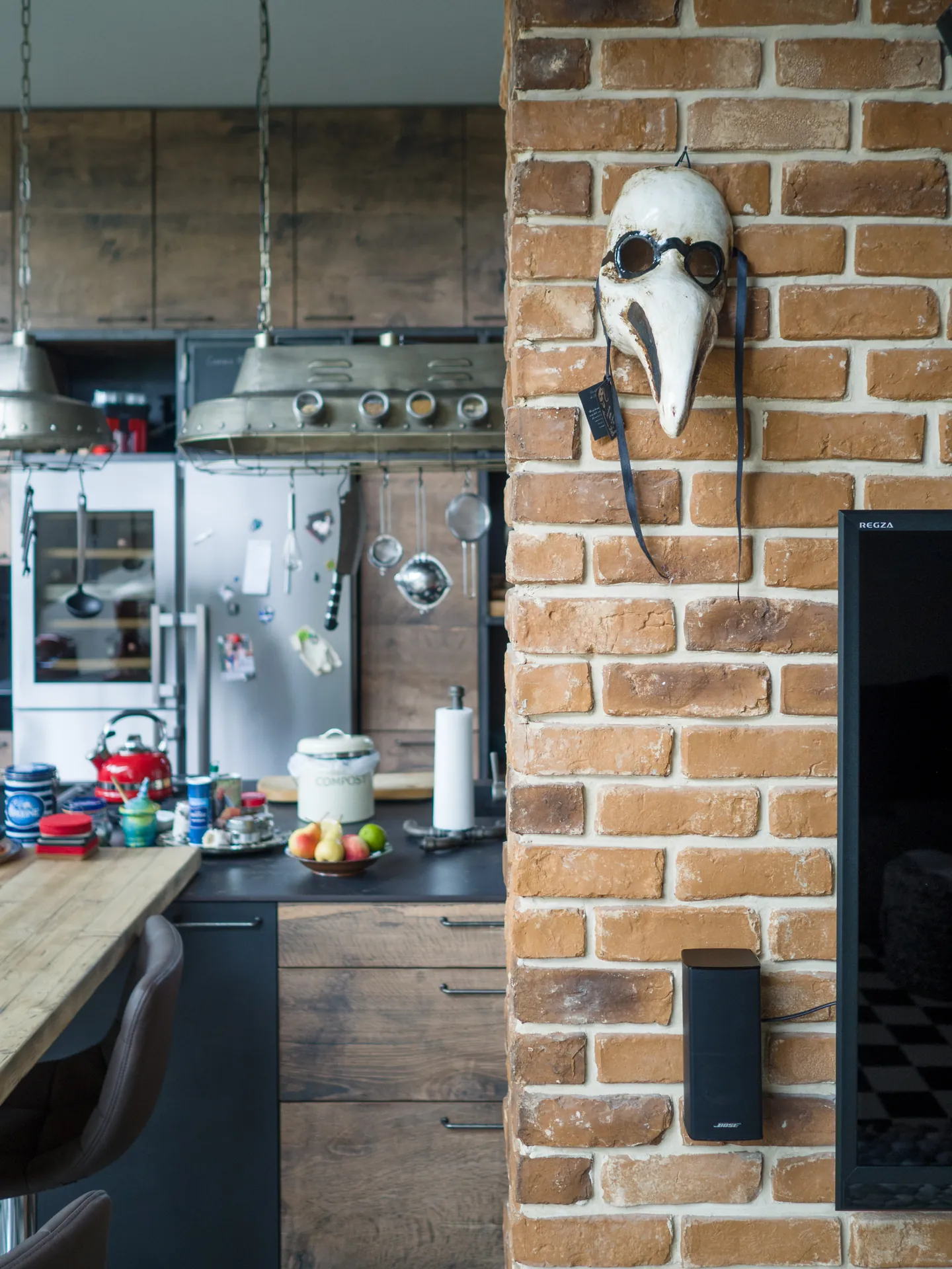 Designküche in Holz – Individuelle Schreinerküche aus Altholz