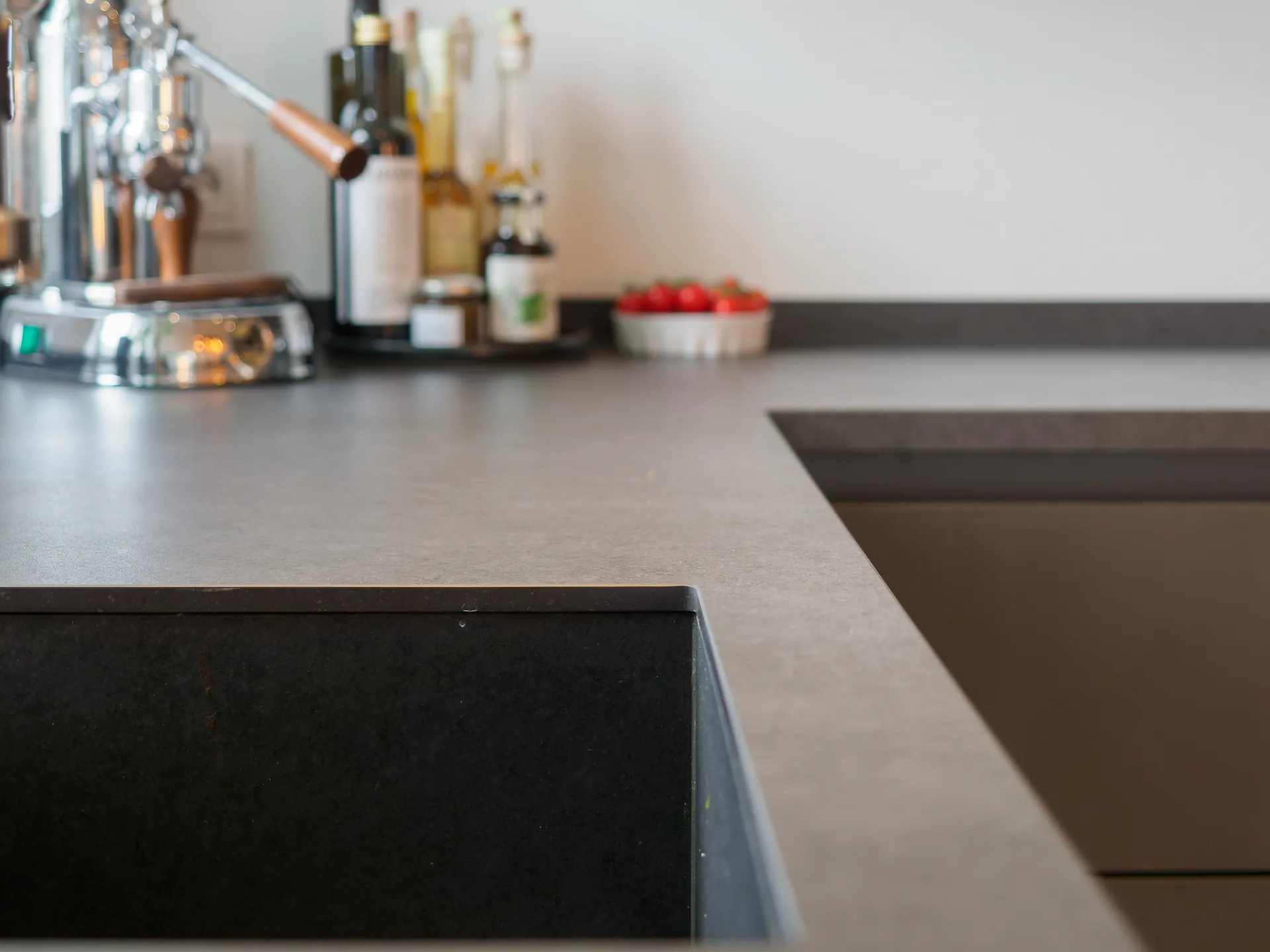 Designküche mit Kochinsel – Offene Wohnküche individuell geplant