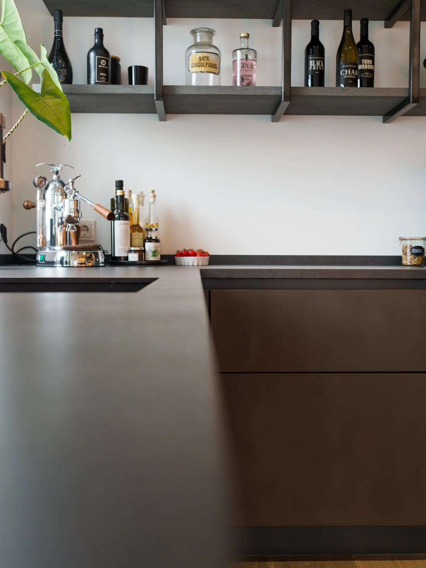 Designküche mit Kochinsel – Offene Wohnküche individuell geplant