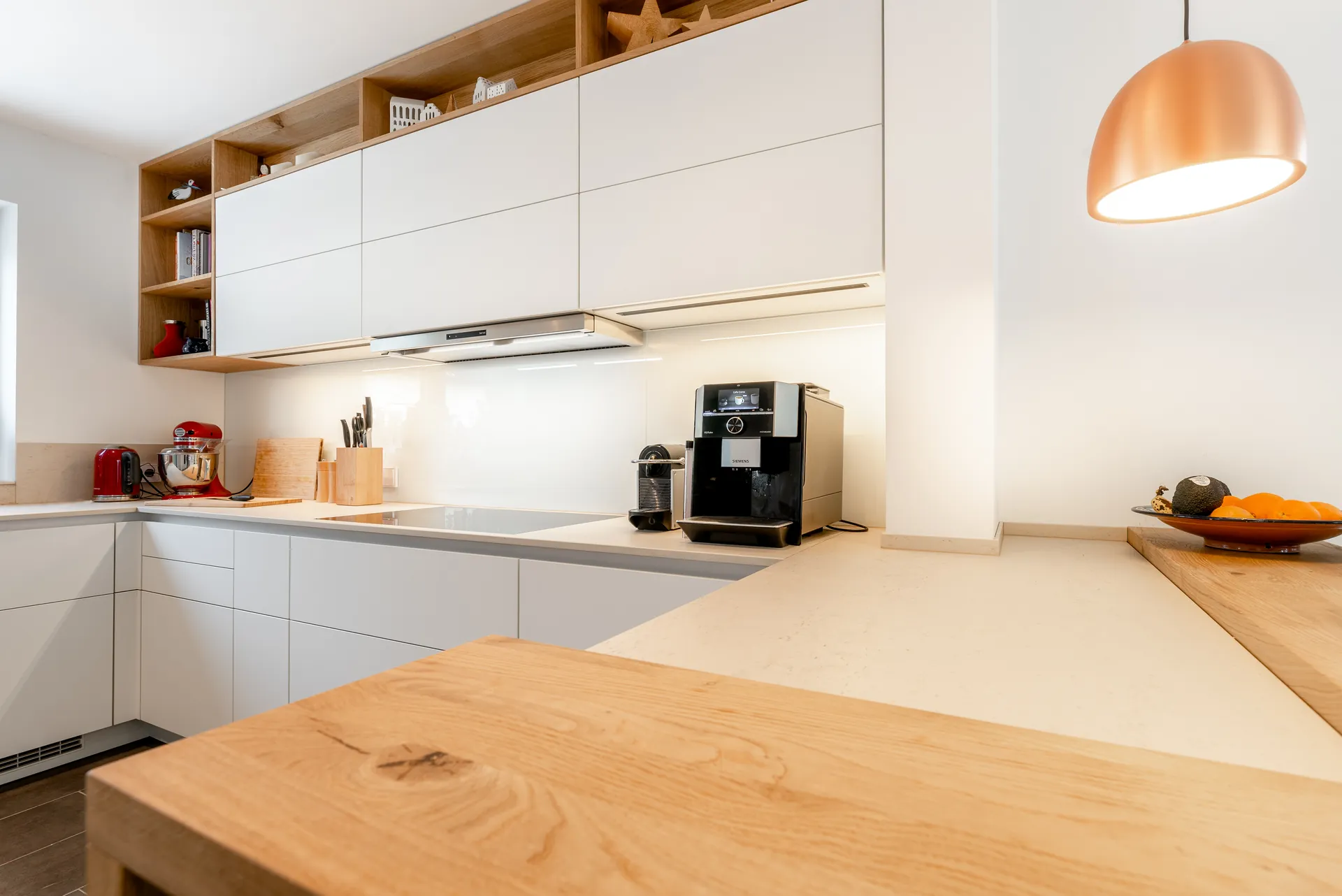 Designküche – Leicht Küche in Weiß matt