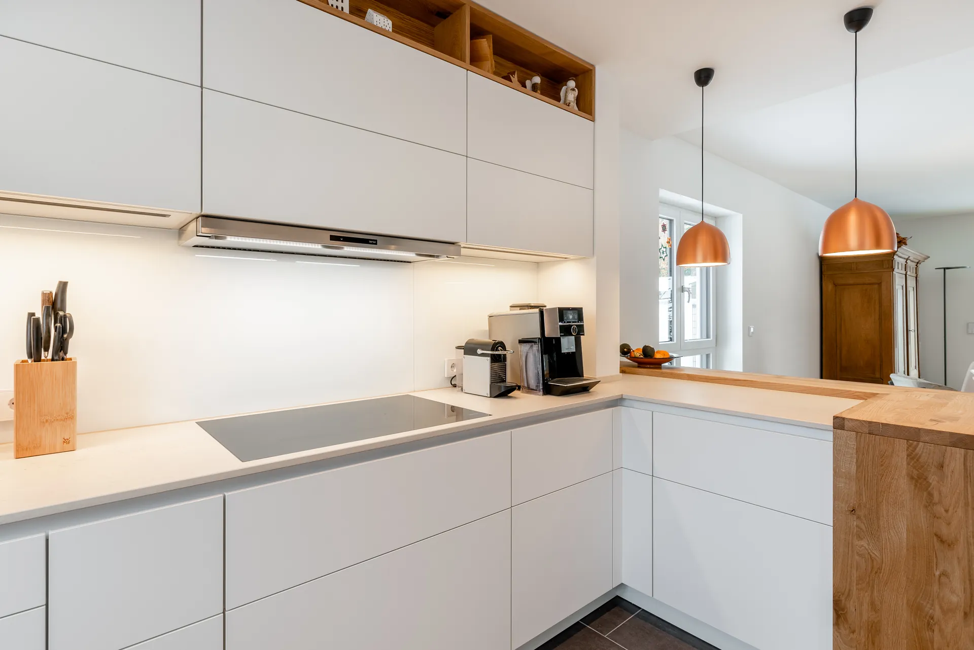 Designküche – Leicht Küche in Weiß matt