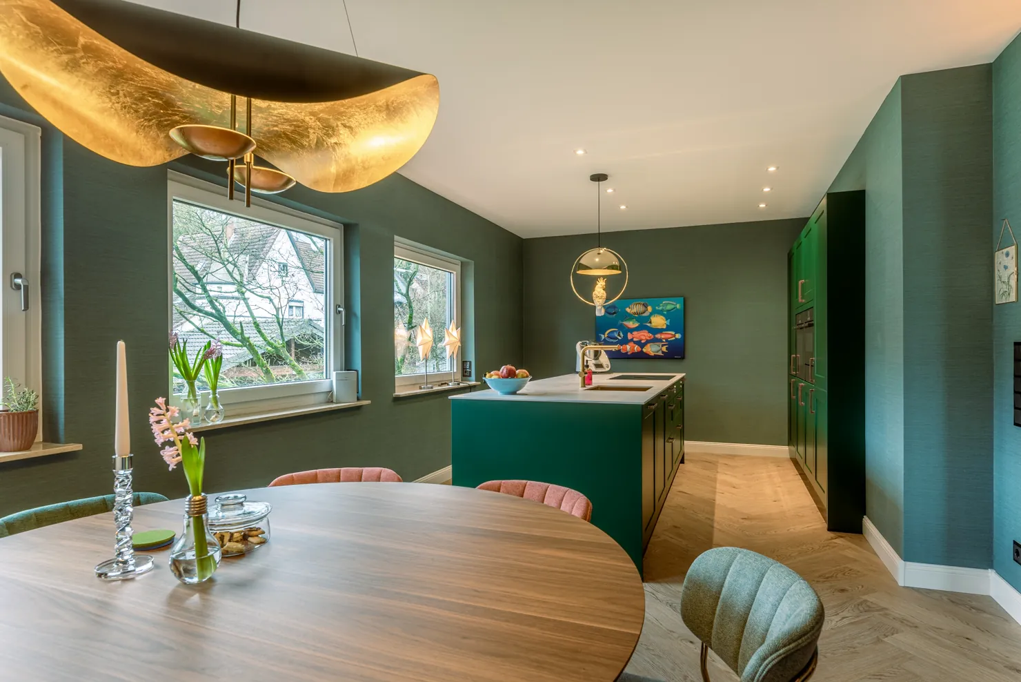 Designküche – Landhausküche in Grün nach RAL
